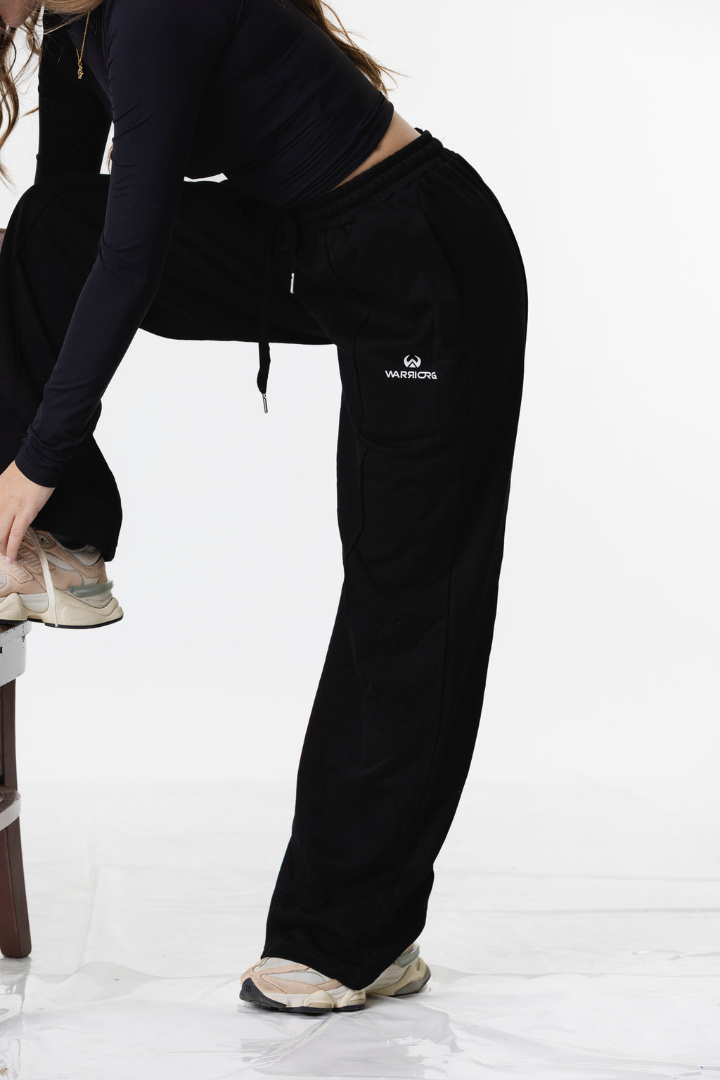 Trayecto - Sudadera color negra